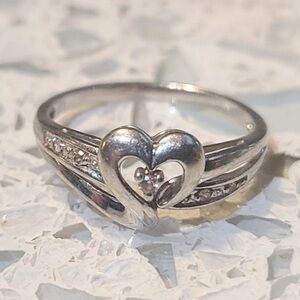 Solid White Gold 10K Heart Promise Ring Vintage Genuine Diamonds Size 6.75